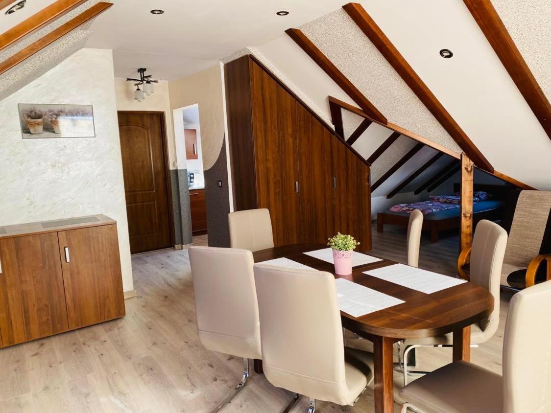 וובה Apartamenty By Hanna מראה חיצוני תמונה
