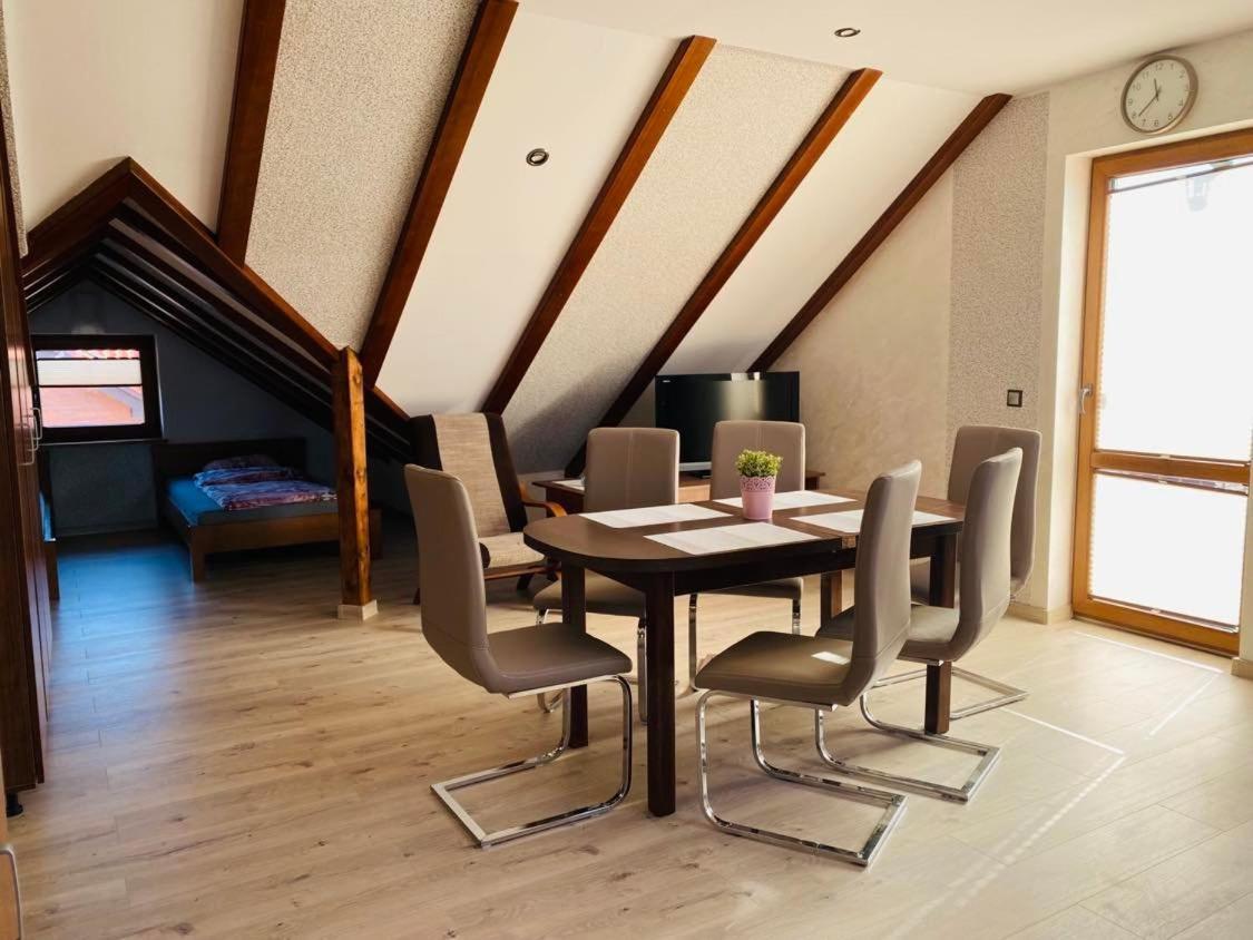 וובה Apartamenty By Hanna מראה חיצוני תמונה